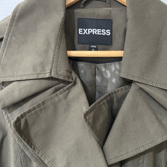 Express Jacket - Picture 2 of 4